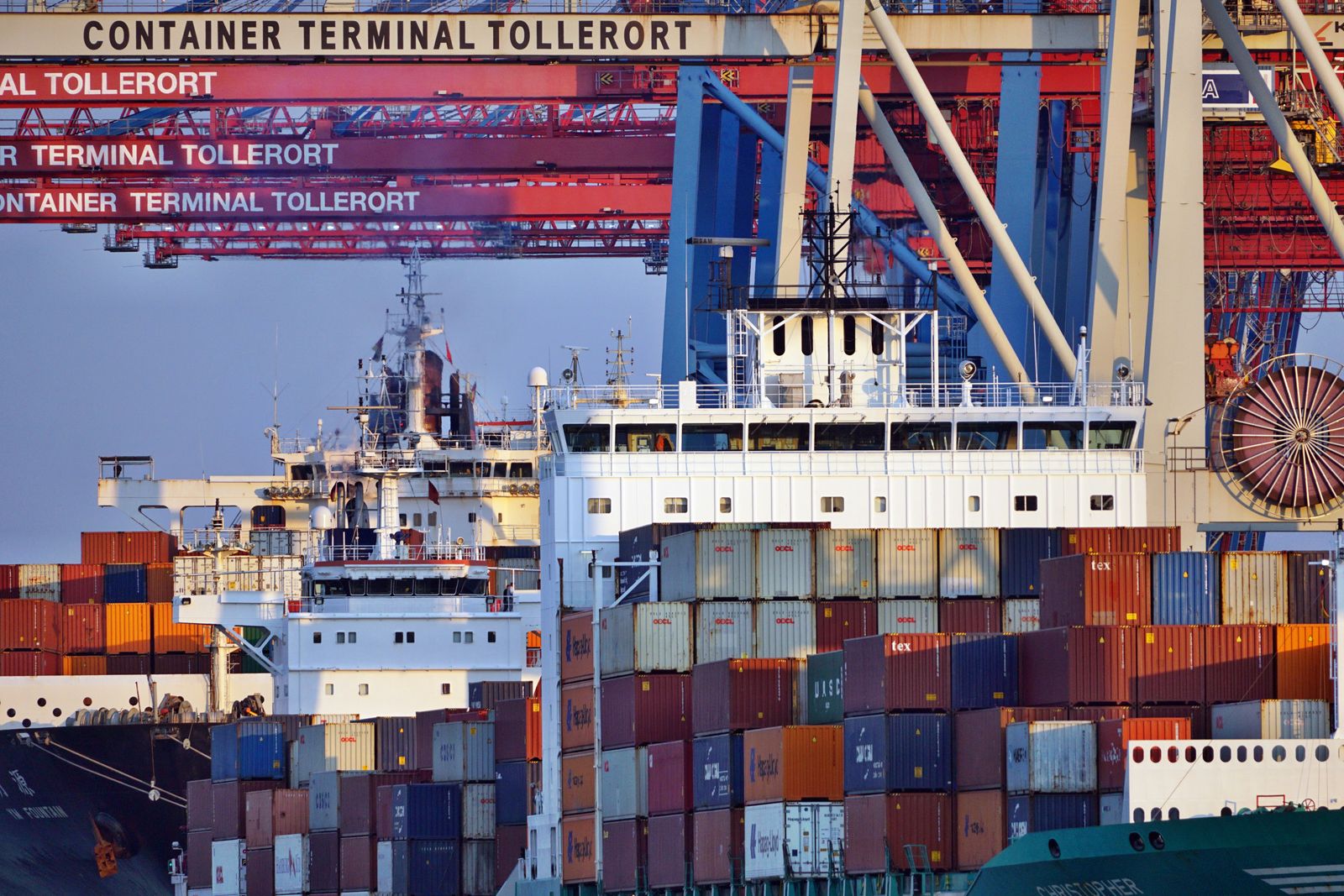 Timber crates and pallets prepared for export